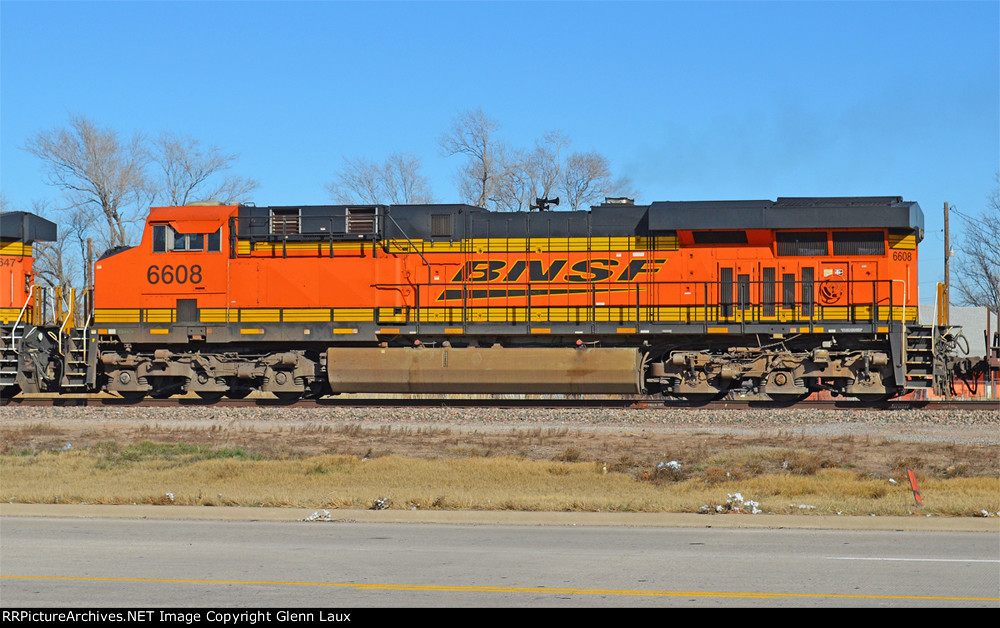 BNSF 6608